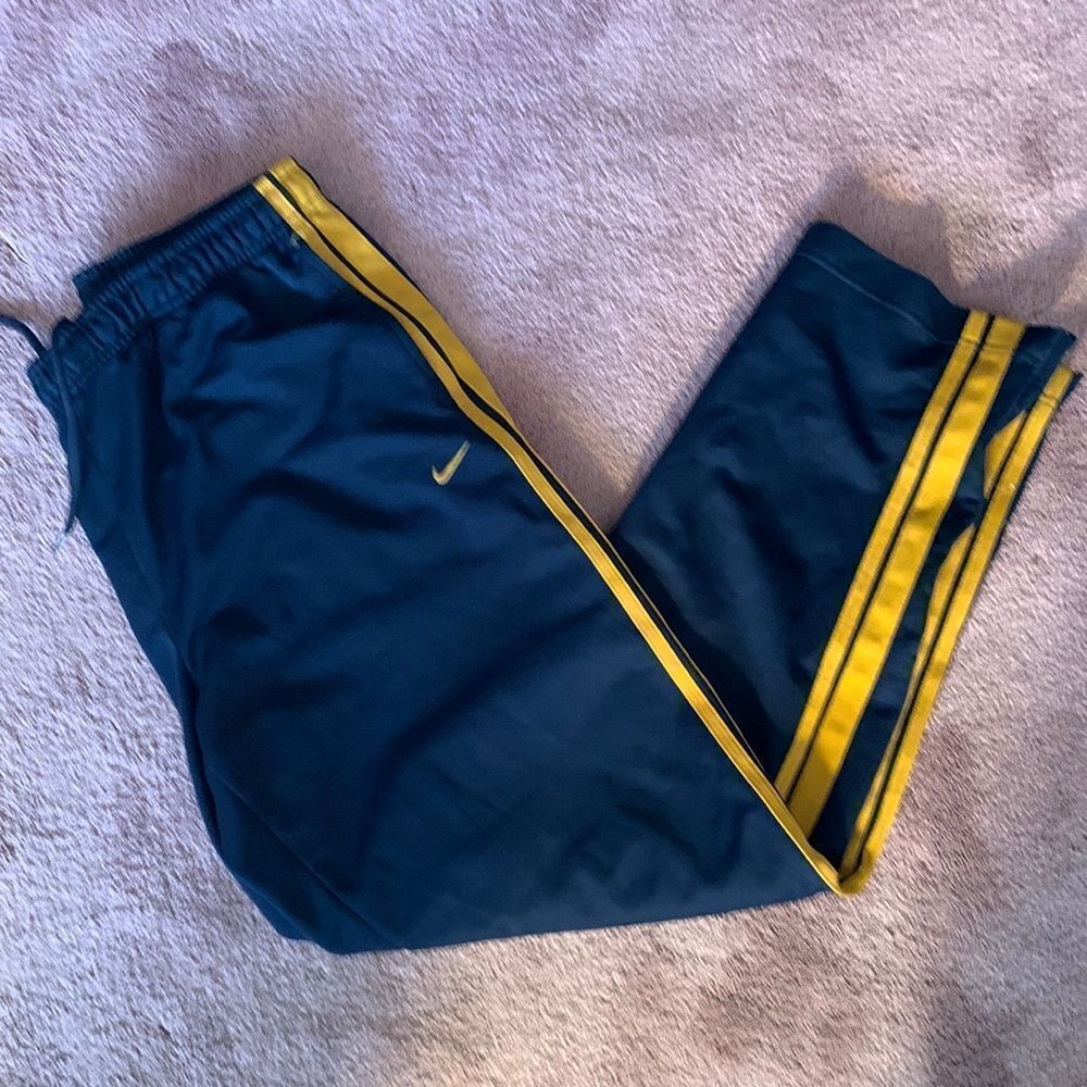 Nike Mens Track Pants Navy Blue Yellow Stripe XL RN 56323 Zipper Ankle